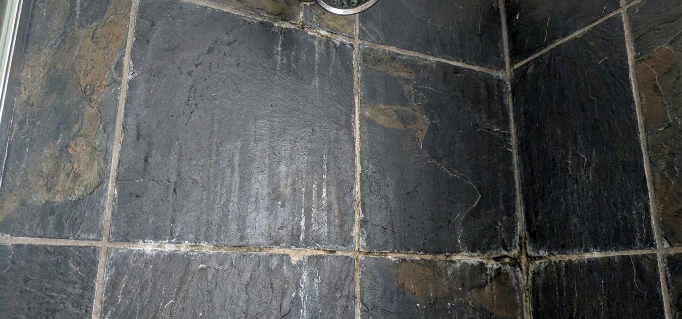 De meest voorkomende badkamer keuzes die onderhoud lastig maken