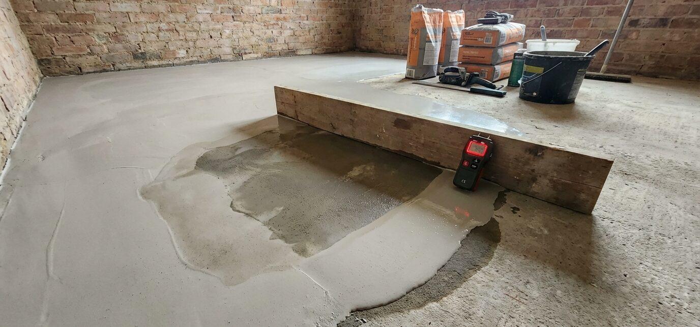 10 fouten bij egalisatie die vloeren beschadigen. Fout 5 en 6: Onjuiste verwerking en timing