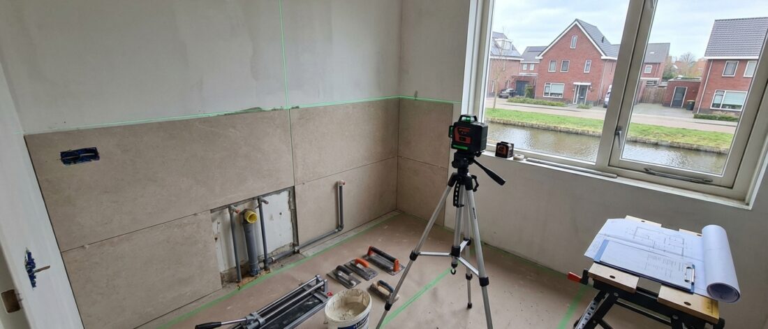 Badkamer renovatie Hardinxveld Giessendam begint bij een slim plan dat bij je huis past.​ Bij&hellip;