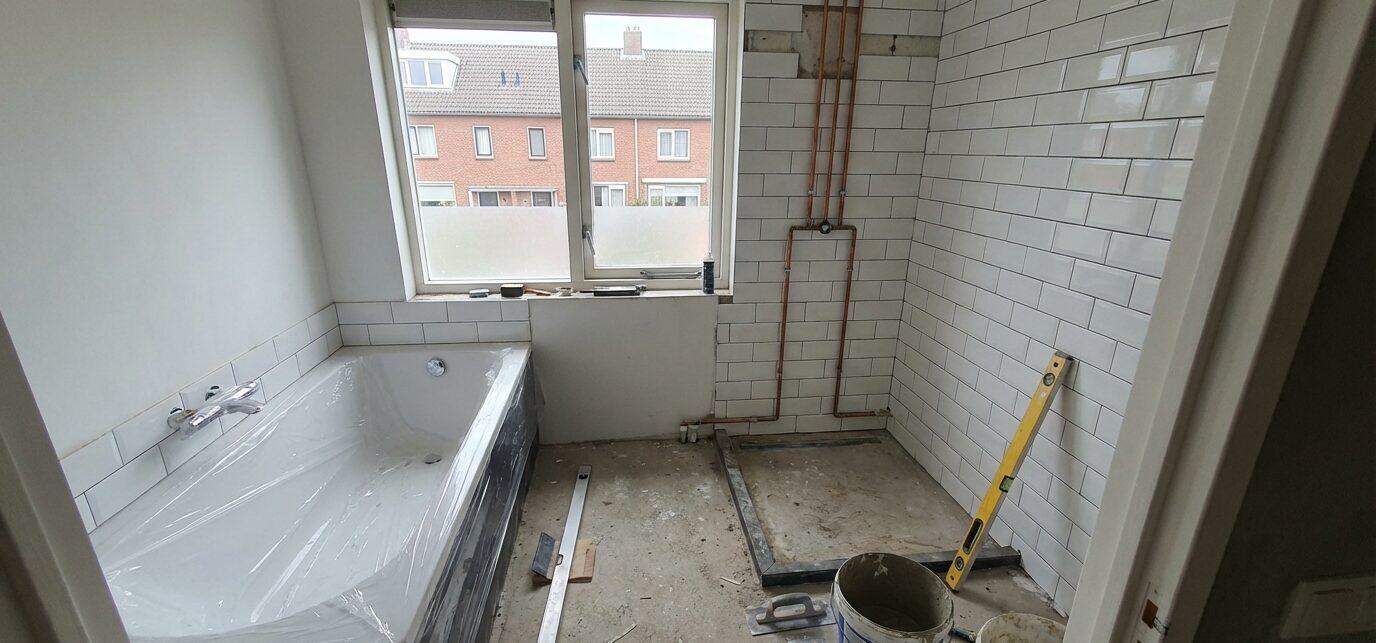 Badkamer renovatie Warmenhuizen met Renovatie Nu